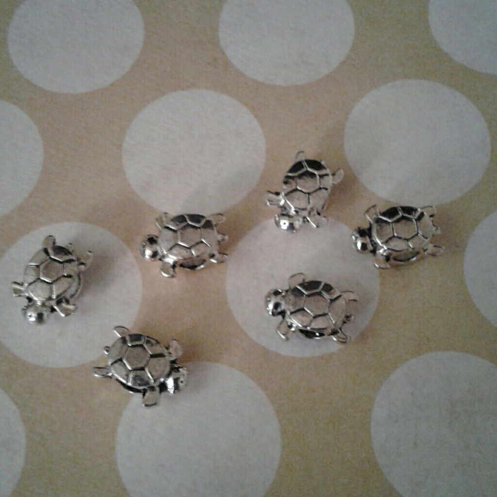 6 turtle euro beads